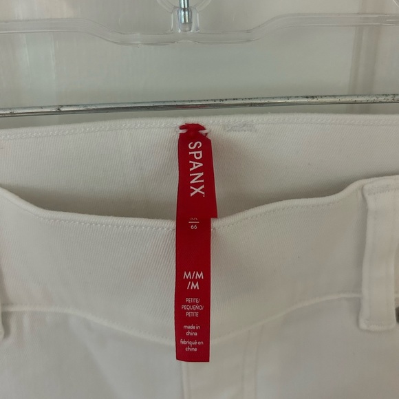 Spanx Women’s Flare Jeans White Stretch Pull On - Picture 5 of 7